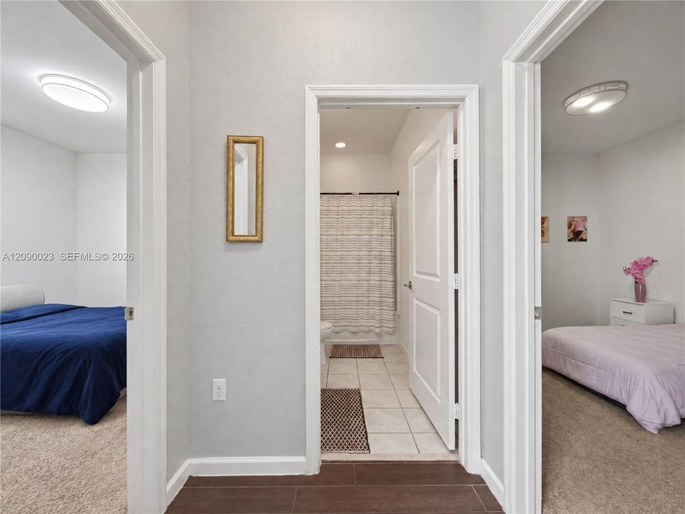 En Venta: $670,000 (3 camas, 2 baños, 1685 Pies cuadrados)