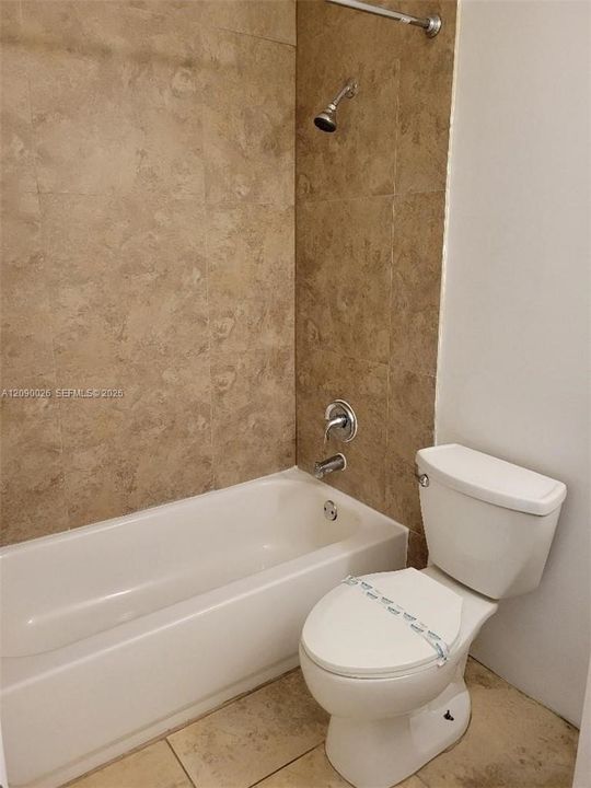 В аренду: $1,700 (1 спален, 1 ванн, 813 Квадратных фут)