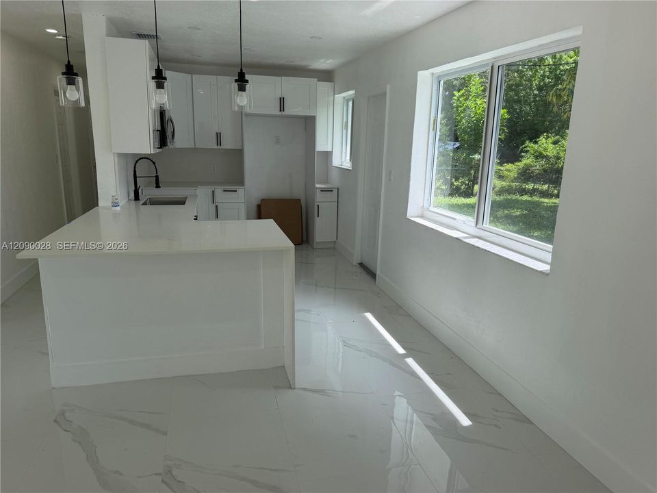 For Sale: $495,000 (4 beds, 2 baths, 1164 Square Feet)