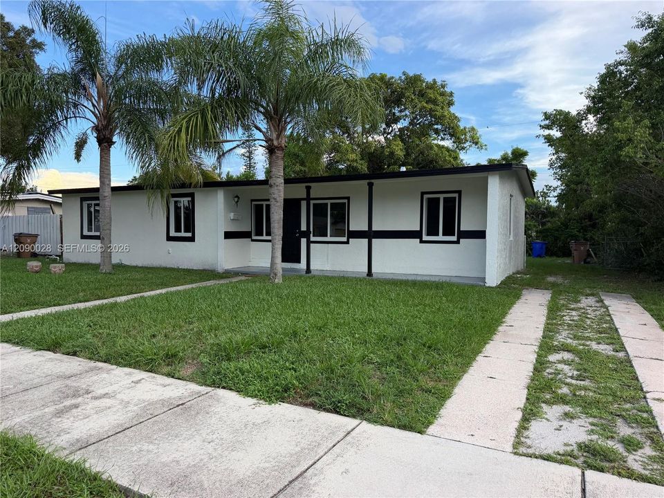 For Sale: $495,000 (4 beds, 2 baths, 1164 Square Feet)