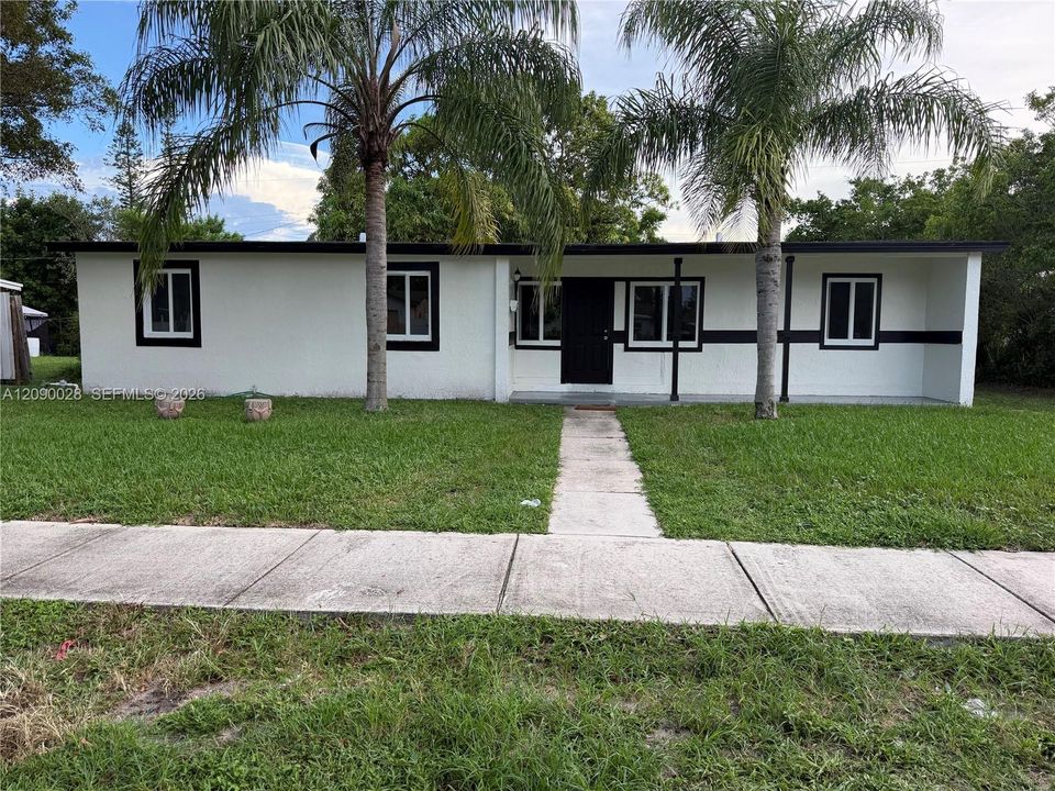 For Sale: $495,000 (4 beds, 2 baths, 1164 Square Feet)