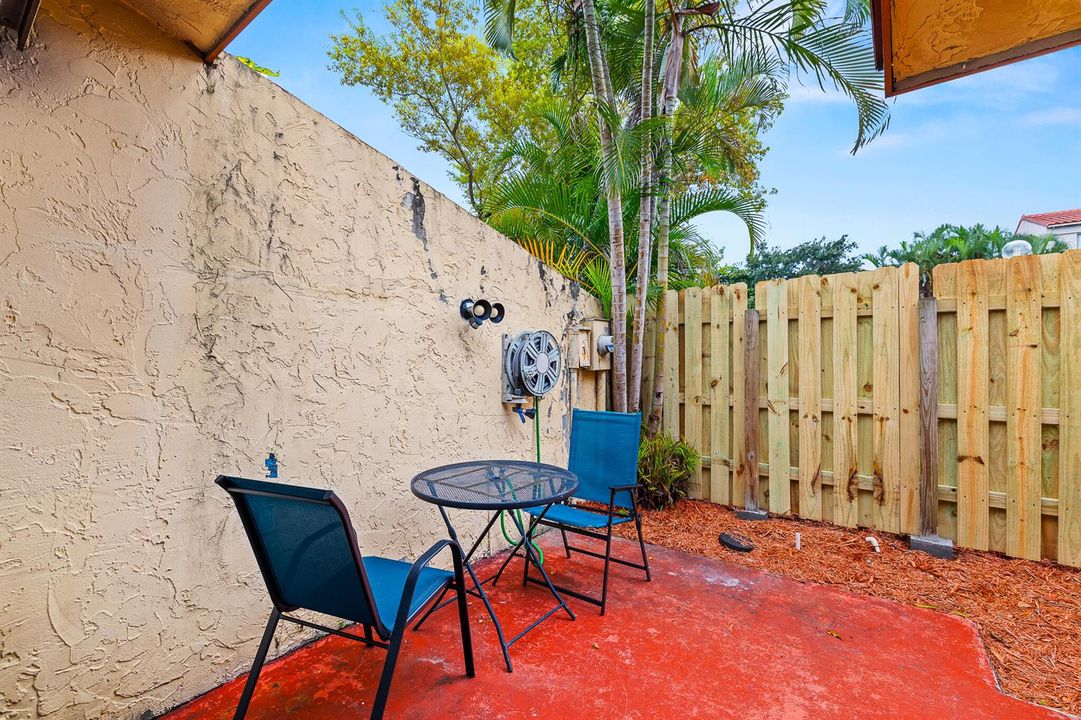 7739 Balboa St Sunrise_MLS-17