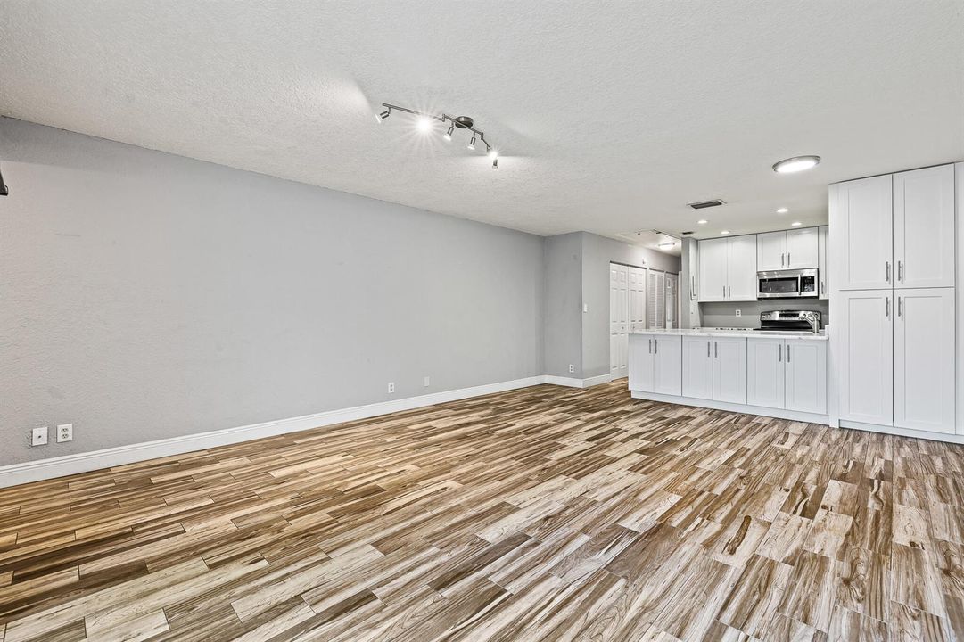 7739 Balboa St Sunrise_MLS-15