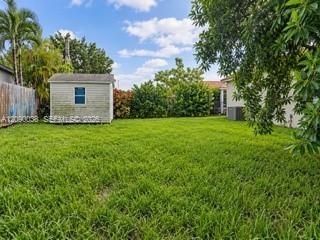 For Rent: $3,200 (3 beds, 1 baths, 1496 Square Feet)