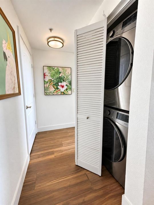 Full Washer and Dryer