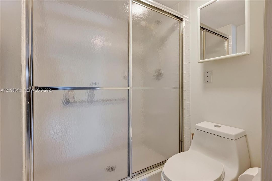 En Venta: $179,900 (2 camas, 2 baños, 1215 Pies cuadrados)