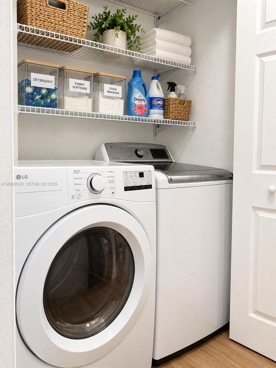 В аренду: $4,300 (4 спален, 3 ванн, 1370 Квадратных фут)