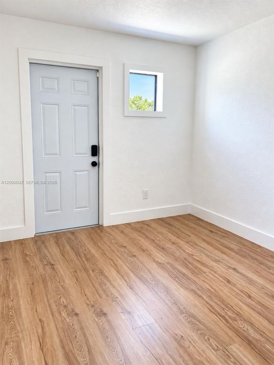 В аренду: $4,300 (4 спален, 3 ванн, 1370 Квадратных фут)