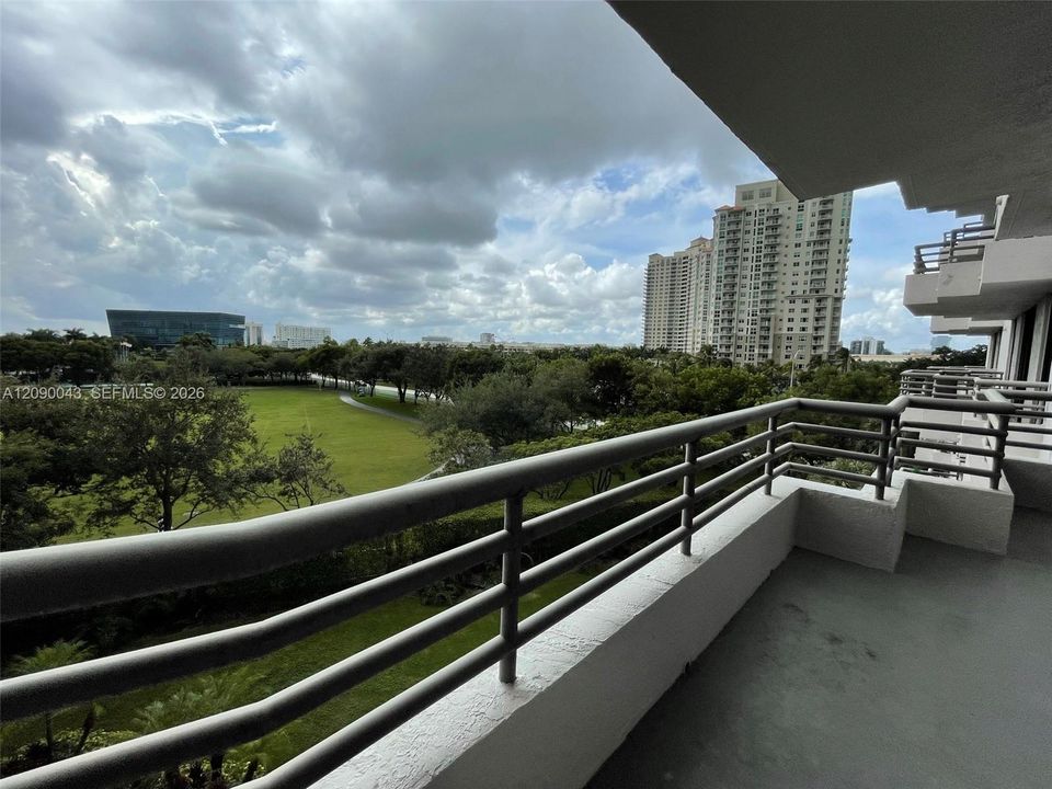 En Venta: $375,000 (2 camas, 2 baños, 1104 Pies cuadrados)