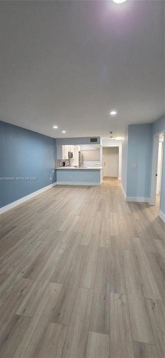 В аренду: $3,500 (2 спален, 2 ванн, 1121 Квадратных фут)