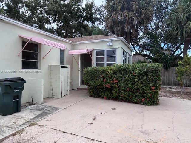 For Sale: $435,000 (2 beds, 1 baths, 1035 Square Feet)