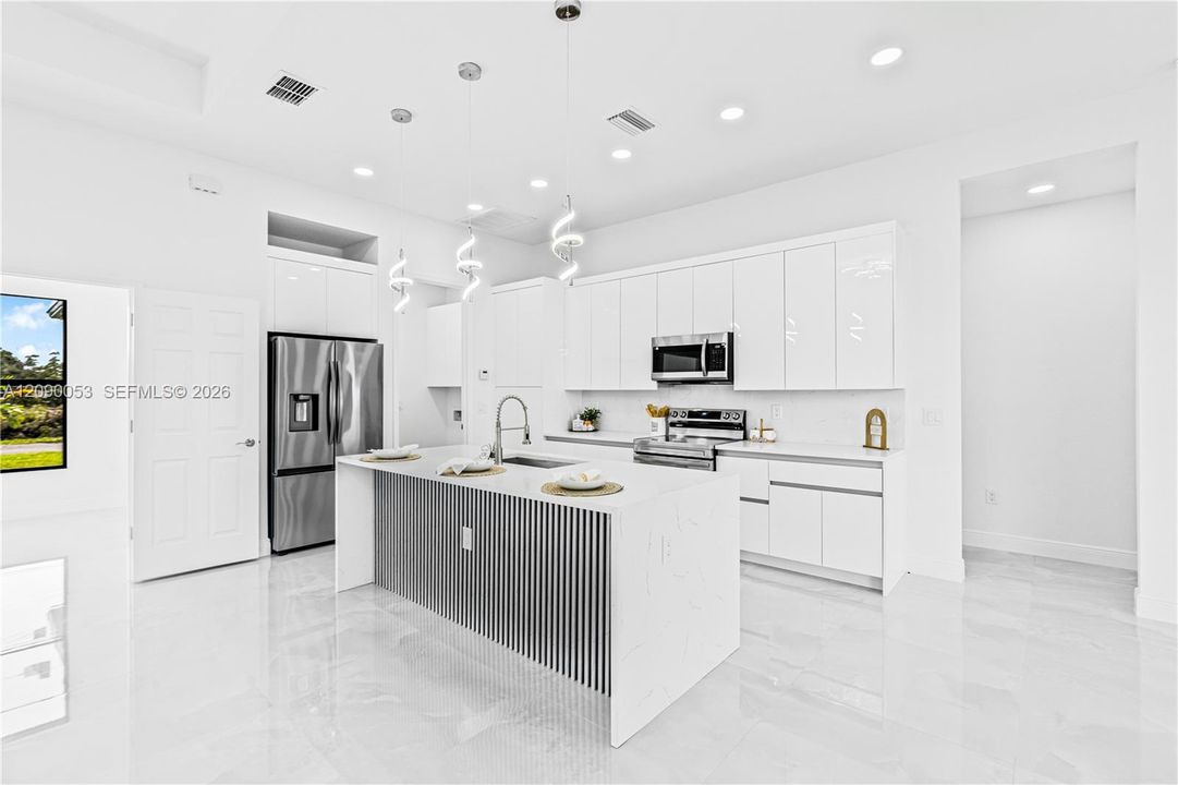 На продажу: $364,500 (3 спален, 2 ванн, 1760 Квадратных фут)