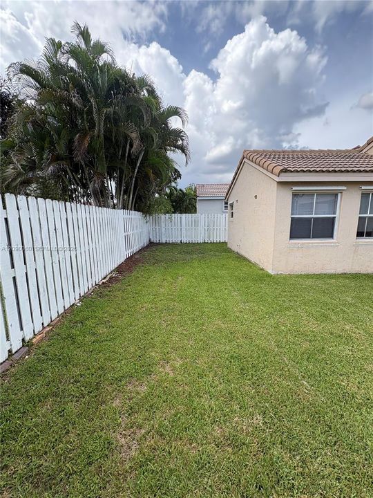 For Rent: $3,750 (3 beds, 2 baths, 1248 Square Feet)