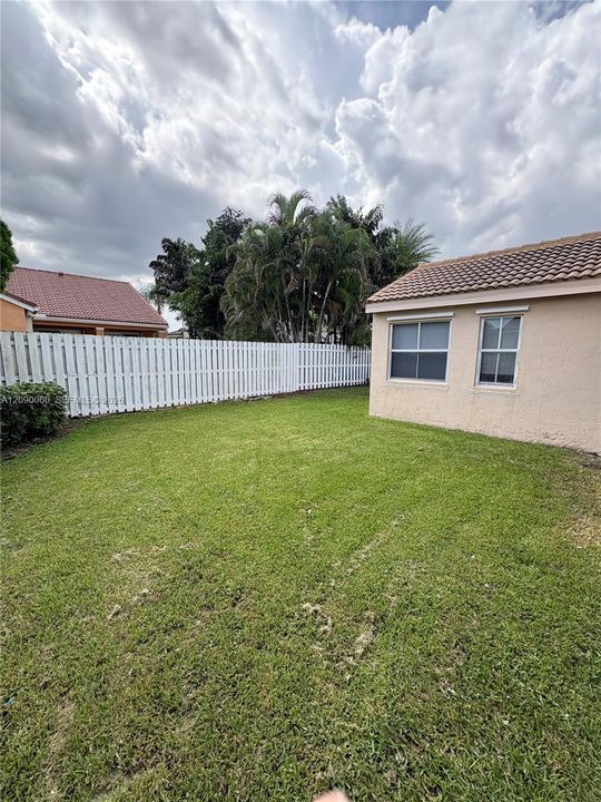 For Rent: $3,750 (3 beds, 2 baths, 1248 Square Feet)