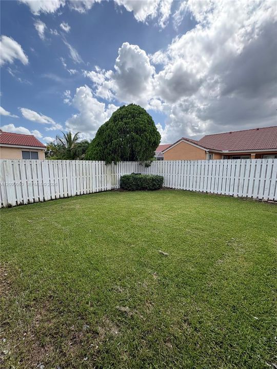For Rent: $3,750 (3 beds, 2 baths, 1248 Square Feet)