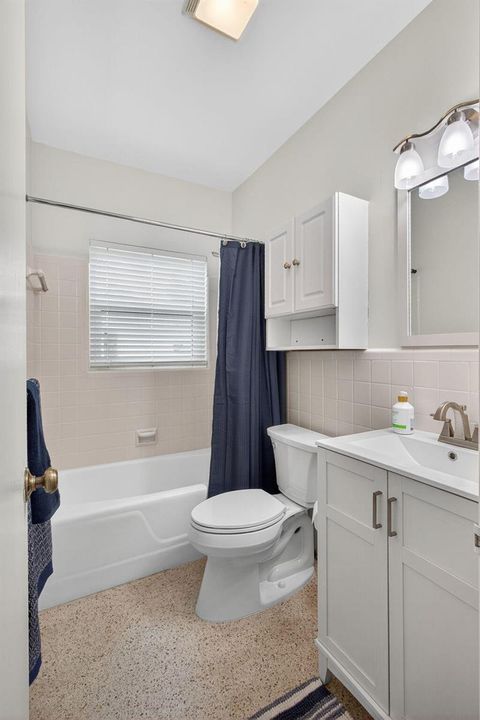 Guest Bath 2