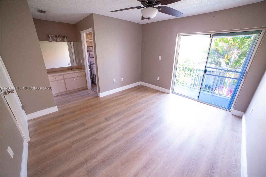 For Rent: $2,400 (2 beds, 2 baths, 1200 Square Feet)