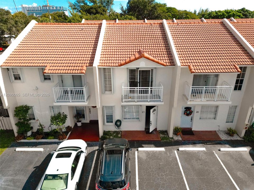 For Rent: $2,400 (2 beds, 2 baths, 1200 Square Feet)