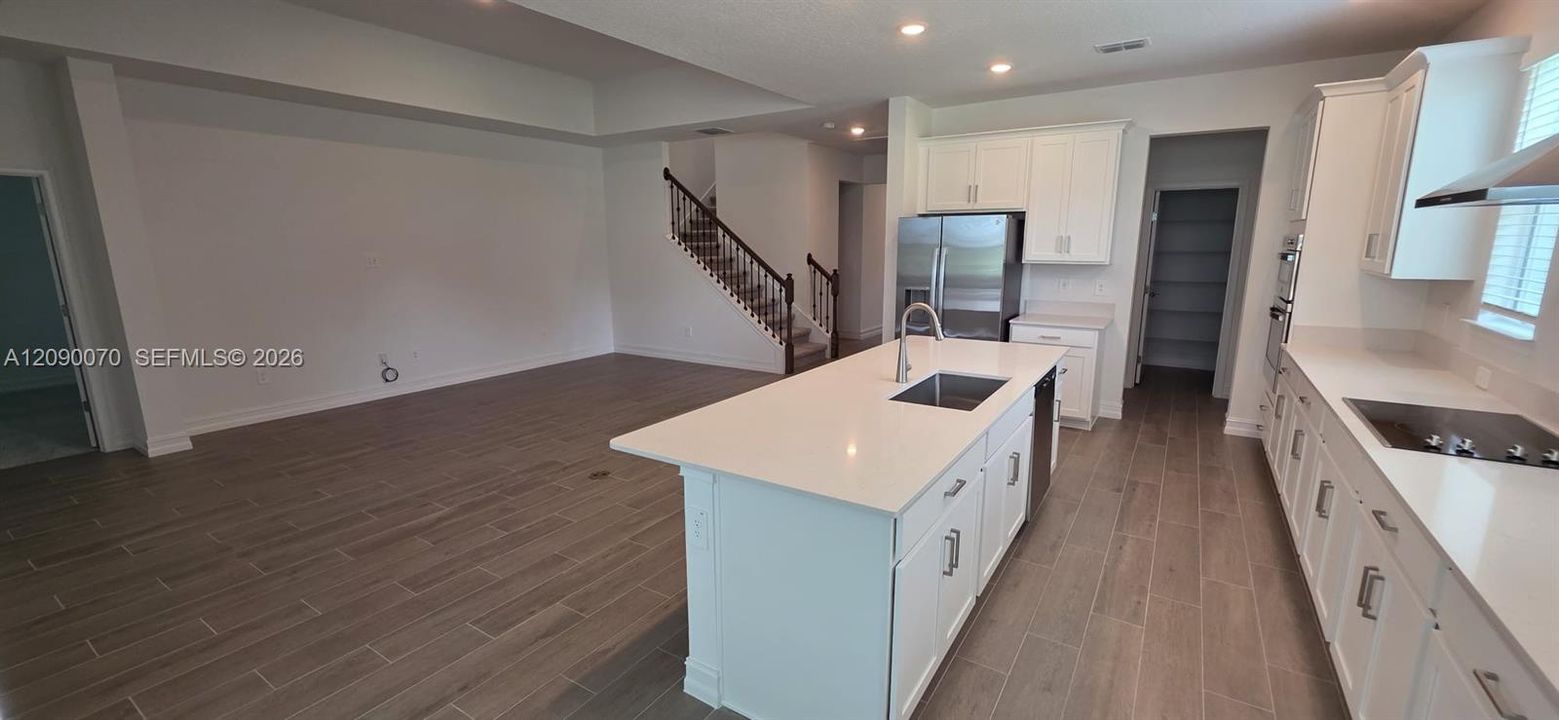 For Rent: $4,300 (5 beds, 4 baths, 0 Square Feet)