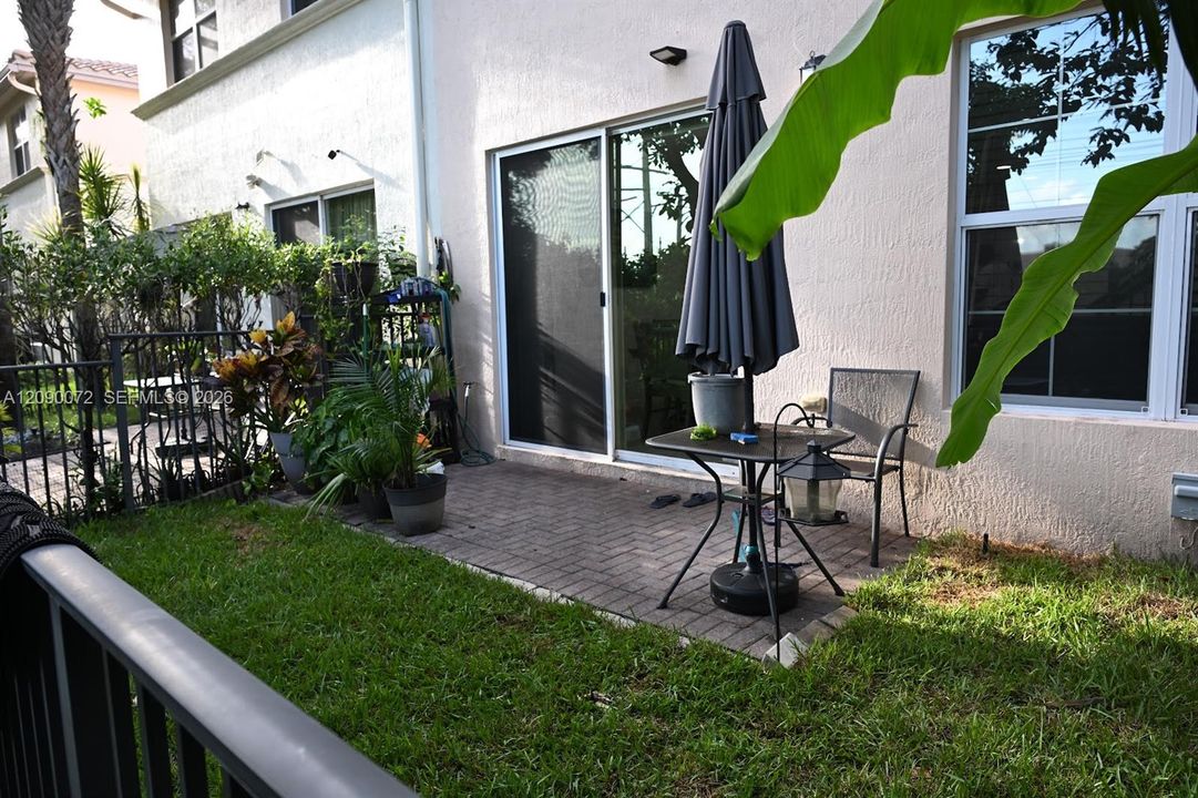 For Sale: $519,990 (3 beds, 2 baths, 1841 Square Feet)