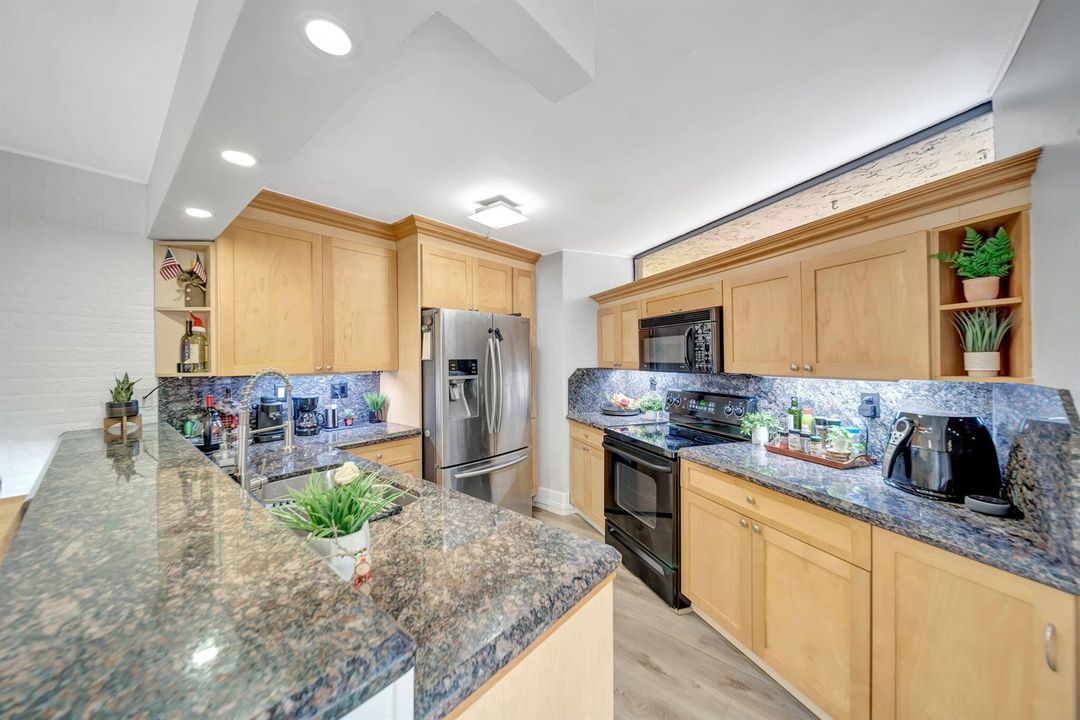 13_KITCHEN_1