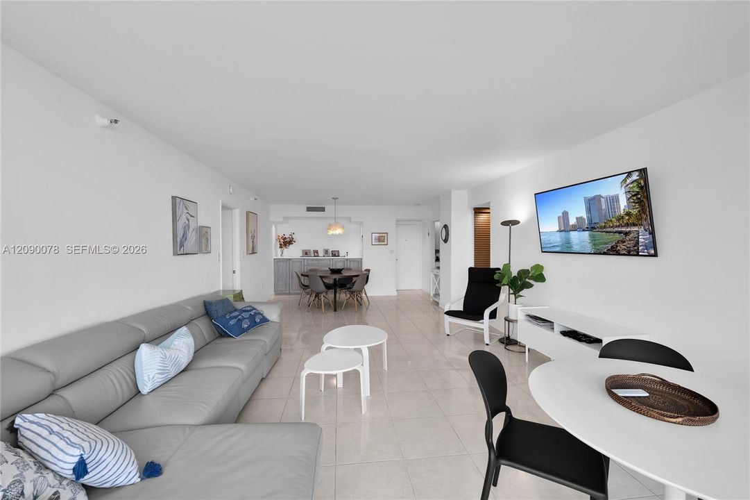 В аренду: $3,500 (2 спален, 2 ванн, 1132 Квадратных фут)