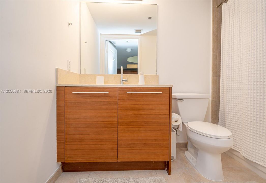 For Sale: $335,000 (2 beds, 2 baths, 1165 Square Feet)