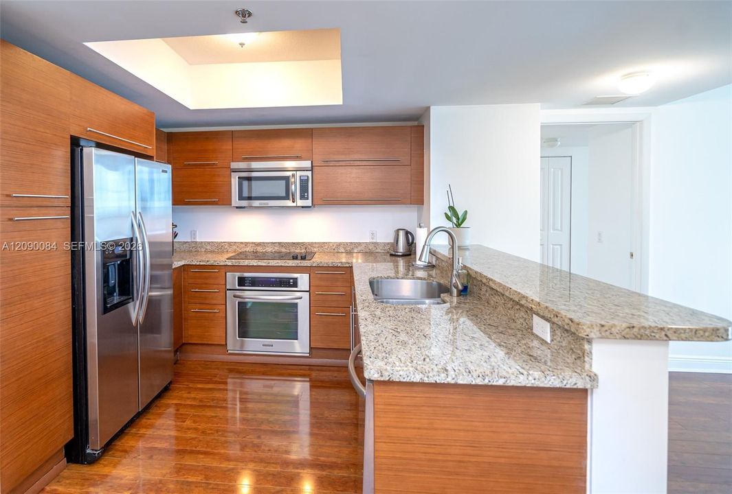 For Sale: $335,000 (2 beds, 2 baths, 1165 Square Feet)