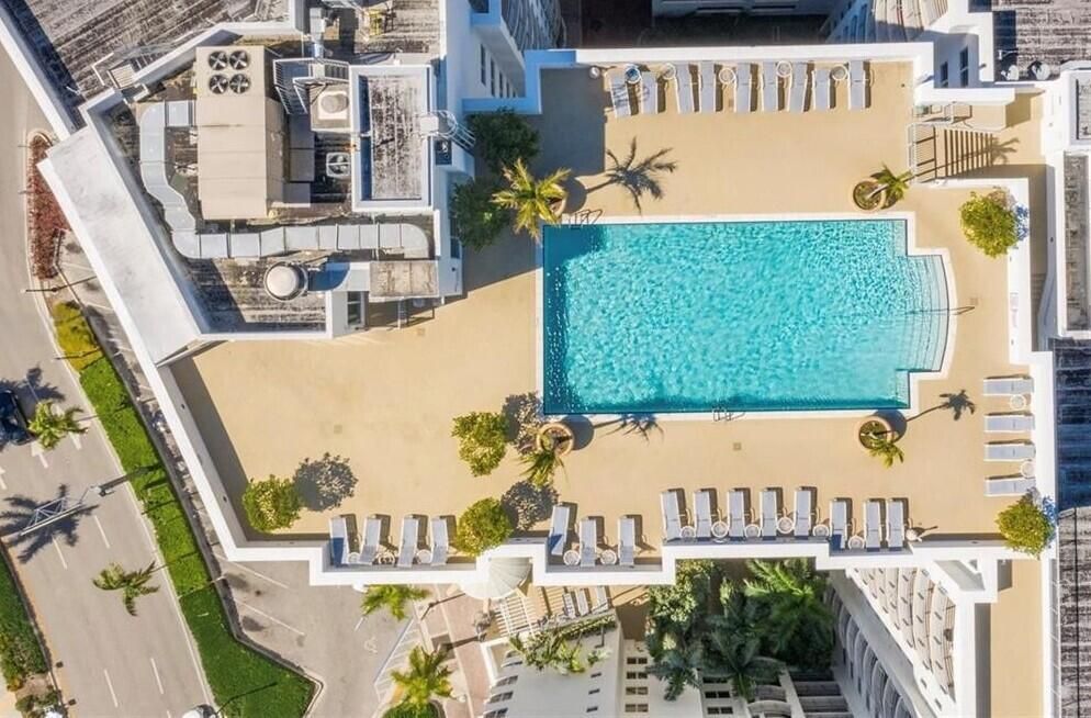 roof top bldg 2