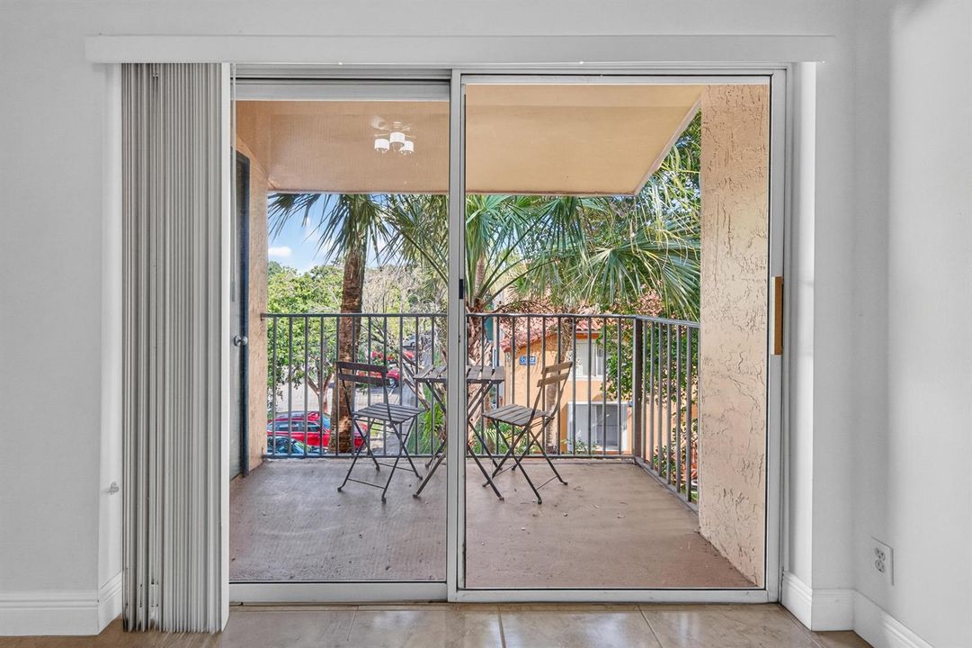 10765 apt 307-12