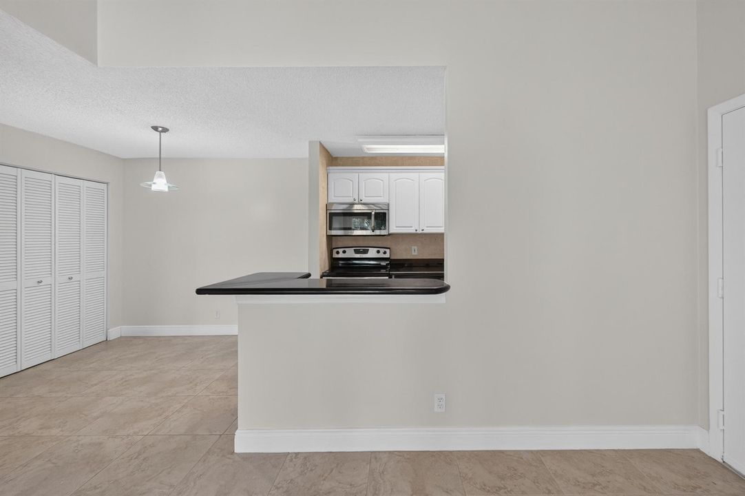 10765 apt 307-14