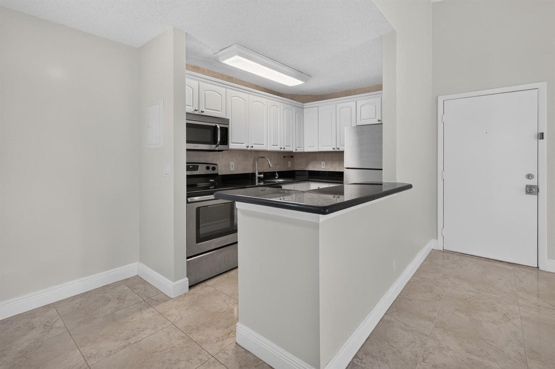 10765 apt 307-15