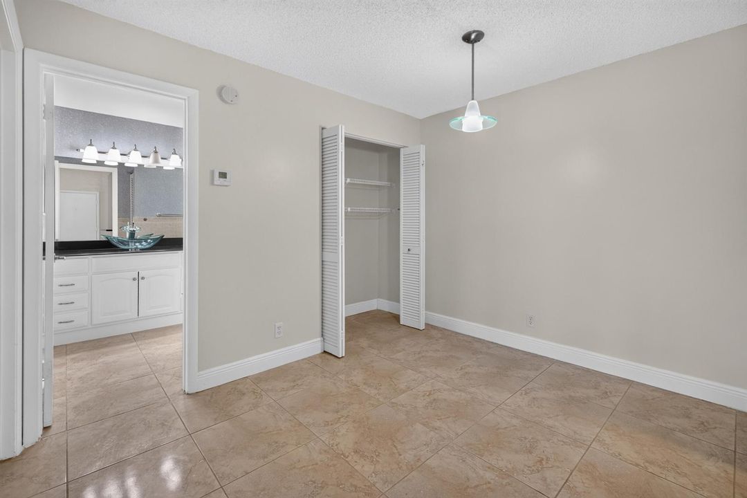 10765 apt 307-20