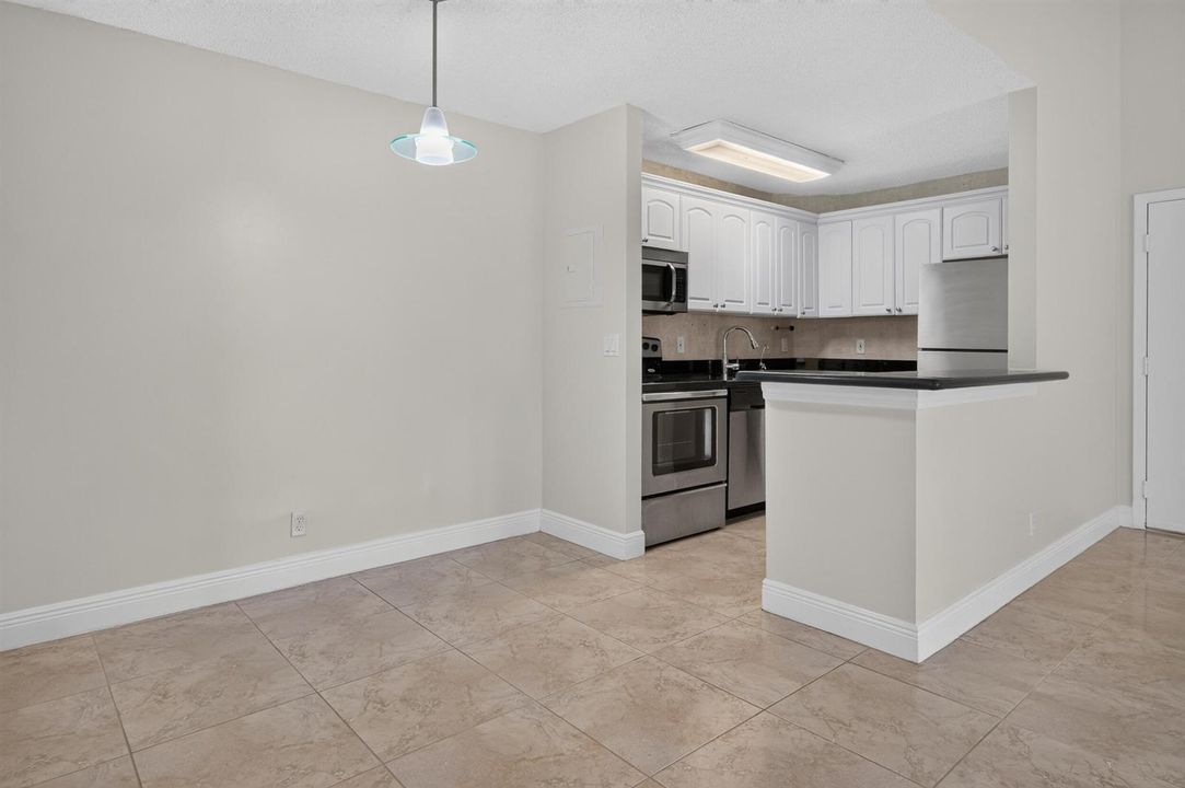 10765 apt 307-16
