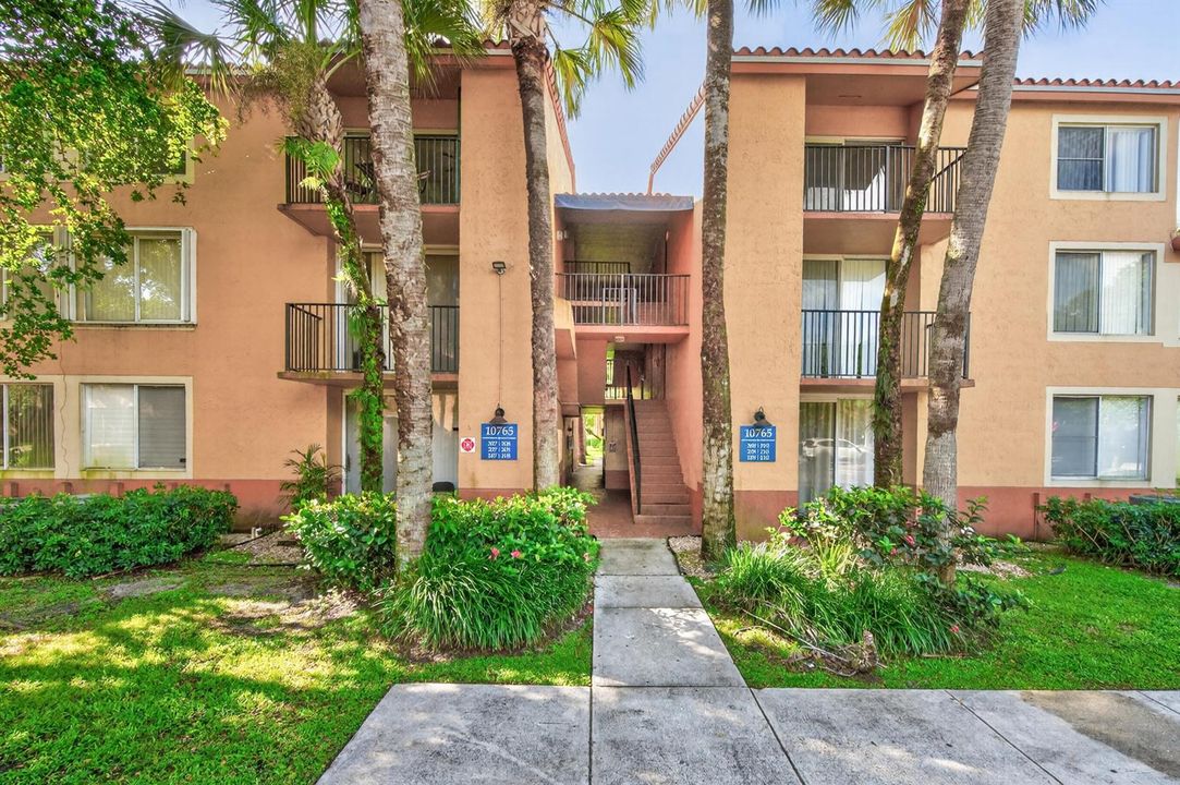 10765 apt 307-5