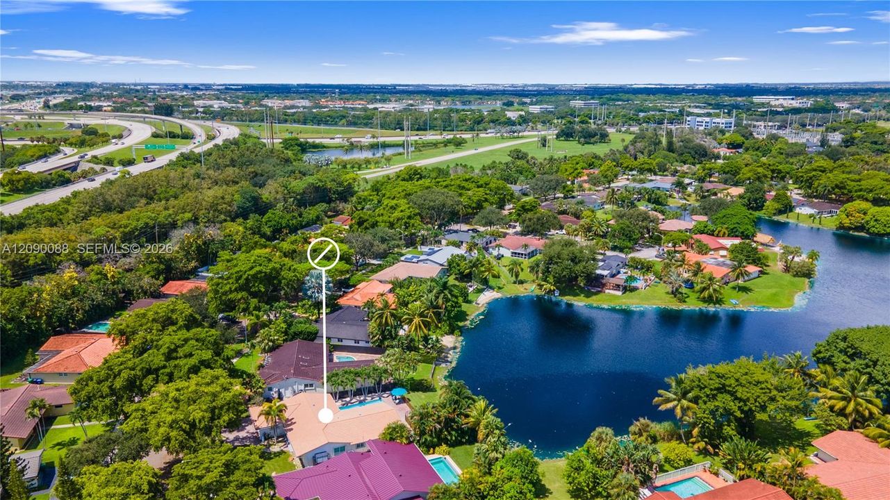 En Venta: $1,221,000 (4 camas, 3 baños, 2102 Pies cuadrados)