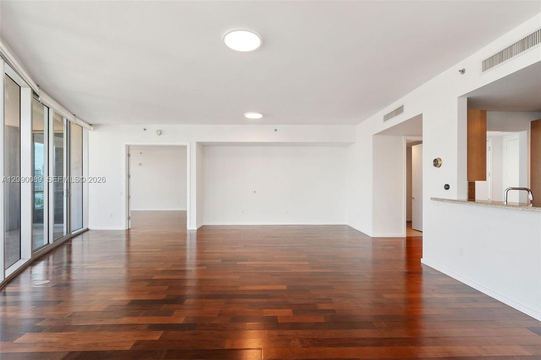 En Renta: $11,500 (2 camas, 3 baños, 2059 Pies cuadrados)