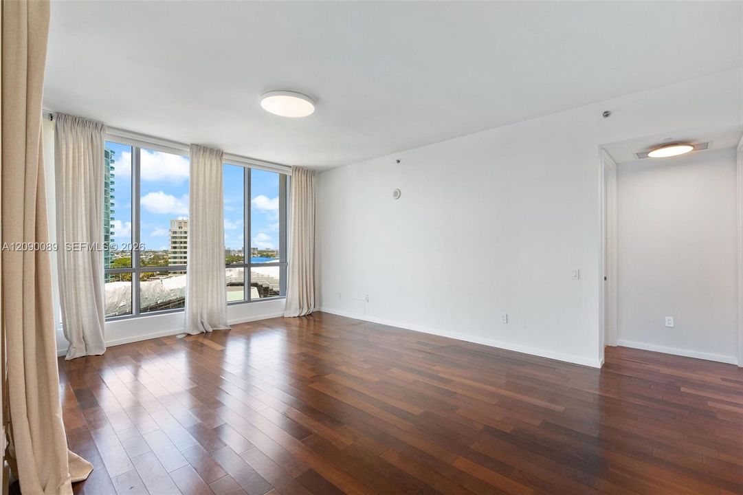 En Renta: $11,500 (2 camas, 3 baños, 2059 Pies cuadrados)