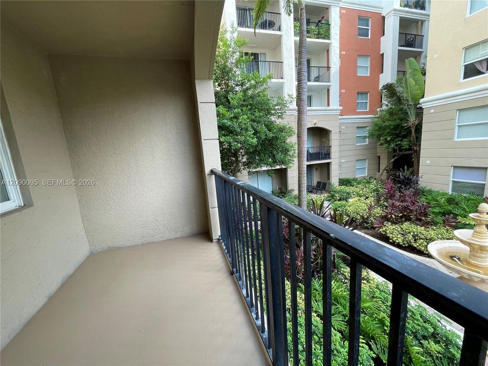 В аренду: $2,600 (2 спален, 2 ванн, 934 Квадратных фут)