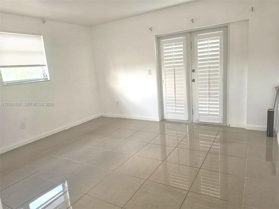 En Renta: $2,800 (3 camas, 2 baños, 2599 Pies cuadrados)