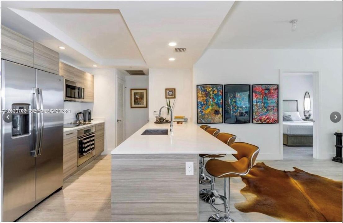For Rent: $6,500 (2 beds, 2 baths, 1045 Square Feet)
