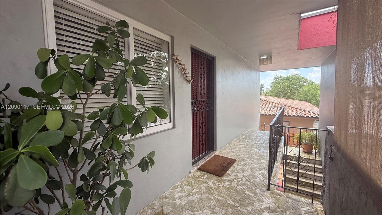 For Rent: $2,250 (2 beds, 1 baths, 3328 Square Feet)