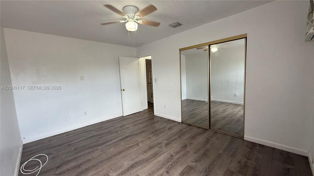 For Rent: $2,250 (2 beds, 1 baths, 3328 Square Feet)