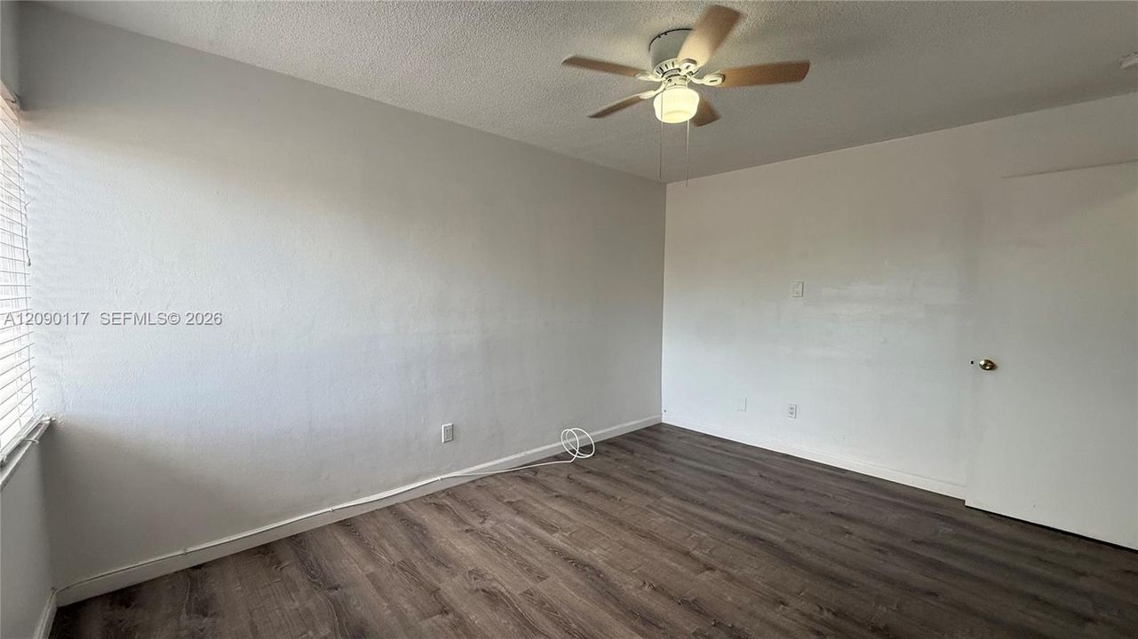 For Rent: $2,250 (2 beds, 1 baths, 3328 Square Feet)
