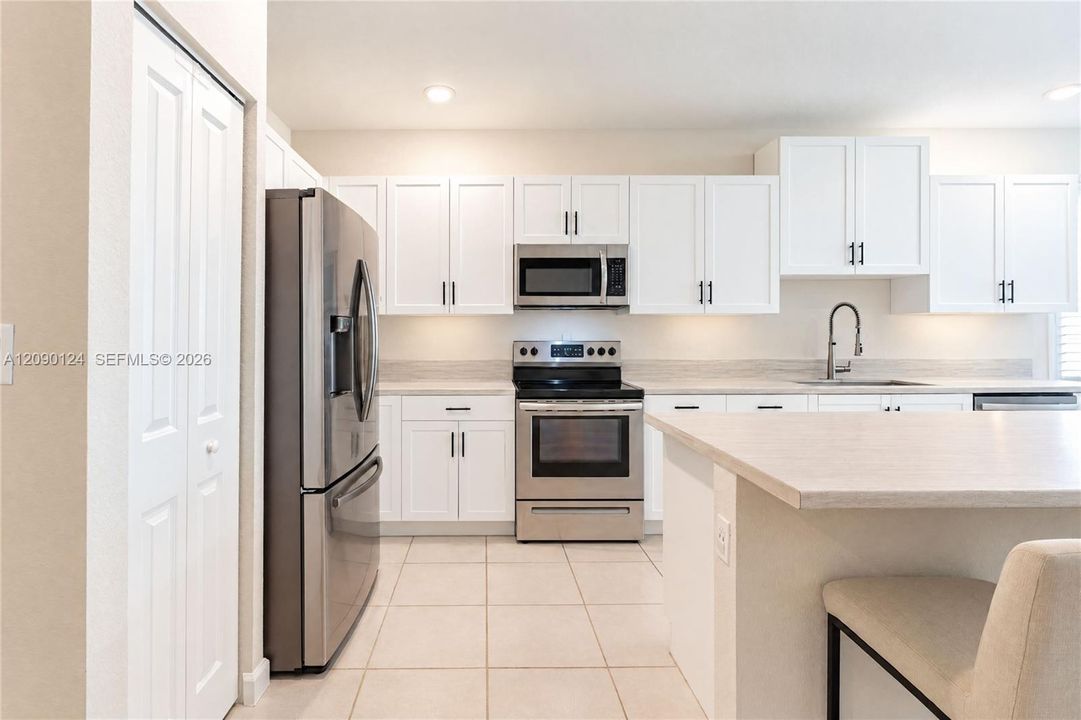En Venta: $455,000 (3 camas, 2 baños, 1772 Pies cuadrados)