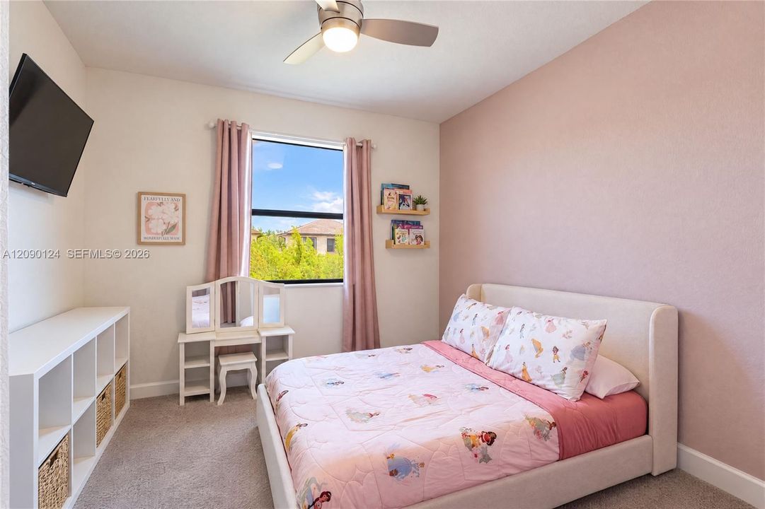 En Venta: $455,000 (3 camas, 2 baños, 1772 Pies cuadrados)