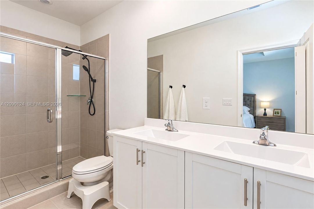 En Venta: $455,000 (3 camas, 2 baños, 1772 Pies cuadrados)