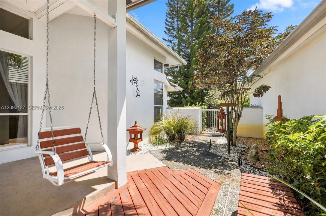 For Sale: $819,000 (4 beds, 3 baths, 2648 Square Feet)