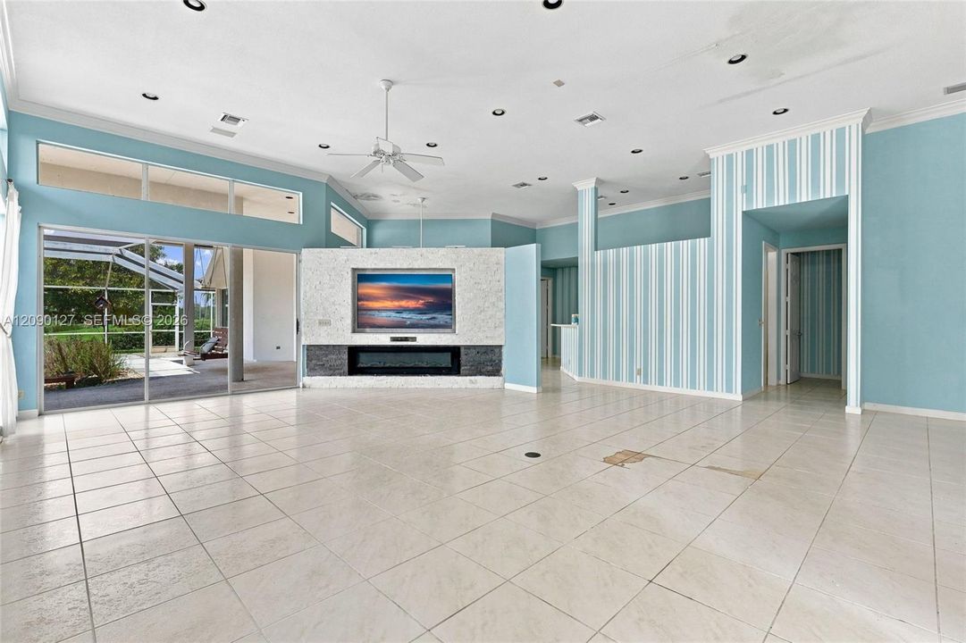 For Sale: $819,000 (4 beds, 3 baths, 2648 Square Feet)