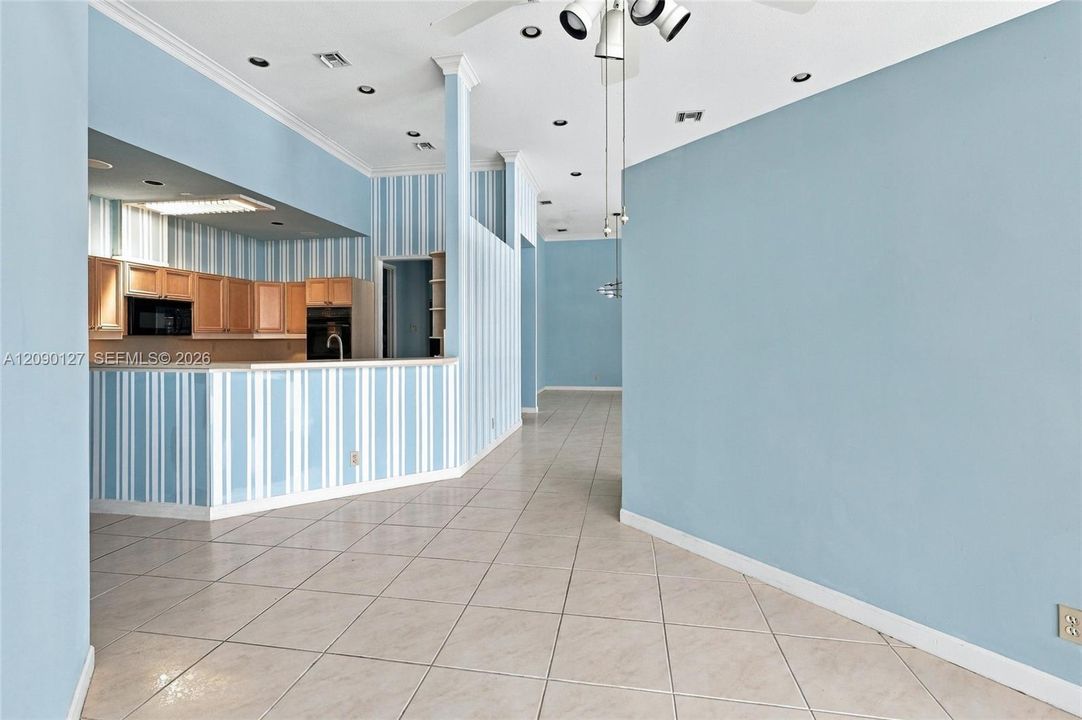 For Sale: $819,000 (4 beds, 3 baths, 2648 Square Feet)